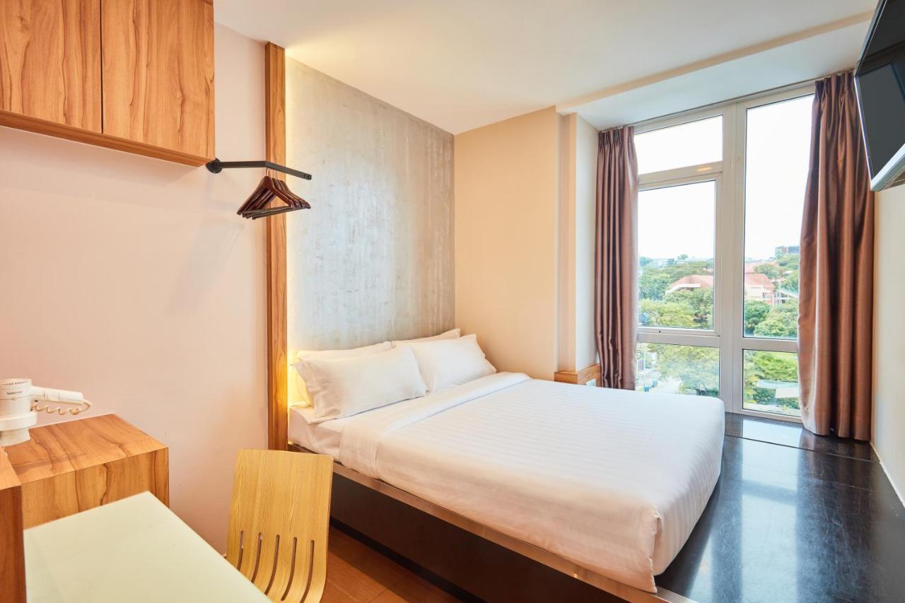 Ibis Budget Singapore West Coast Экстерьер фото